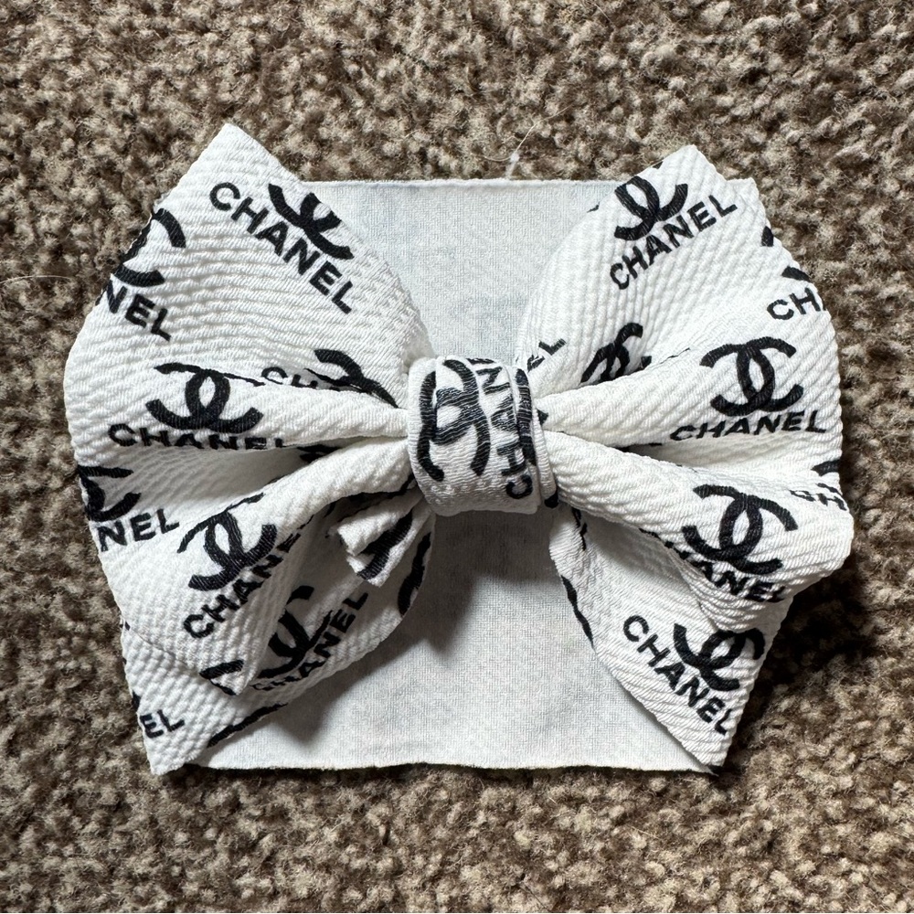 CHANEL Baby Girl Headband White Black